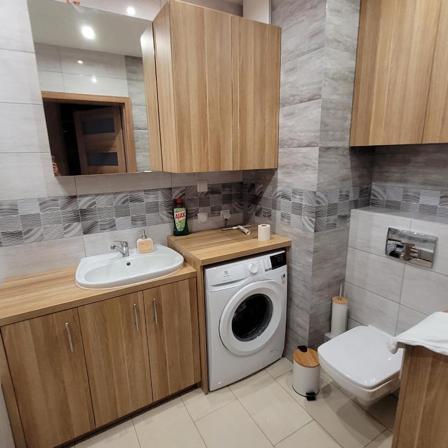 Queen Apartament Centrum Z Garazem Миньск-Мазовецки Экстерьер фото